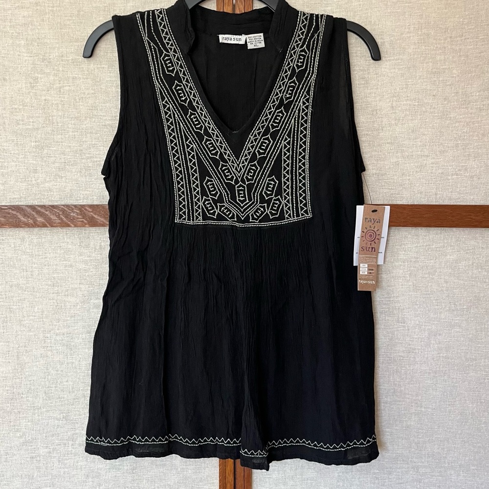 Raya Sun Black Embroidered Tank Top